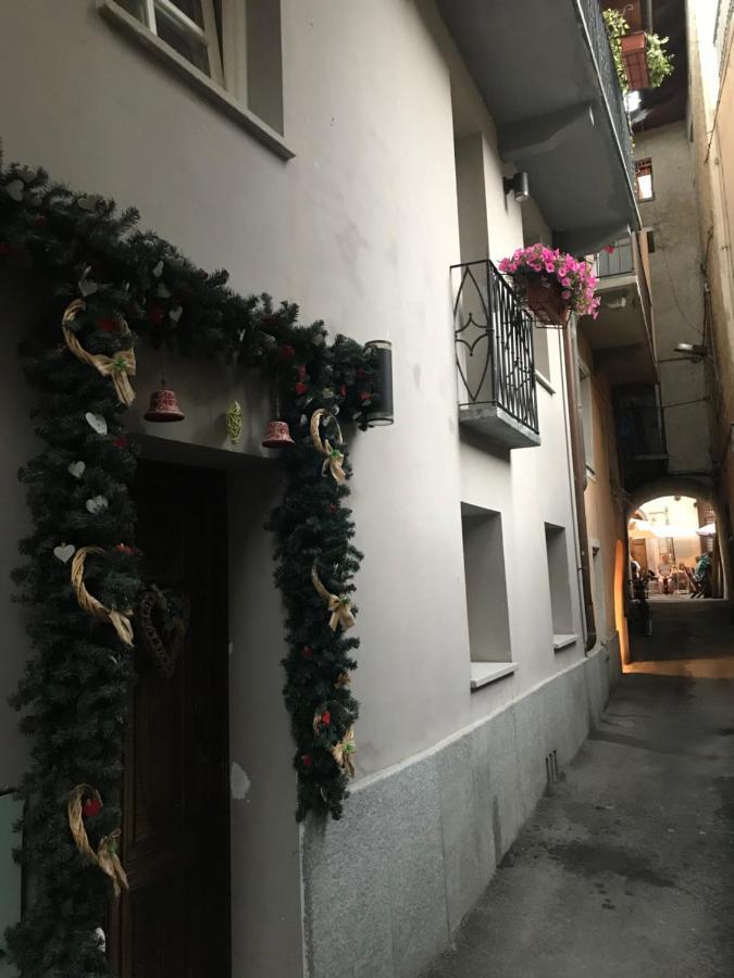 Aymon De Challant Appartement Aosta Exterior photo